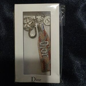 🎅🌲)) Dior Multicolor Keychain Or Bag Charm. GWP
